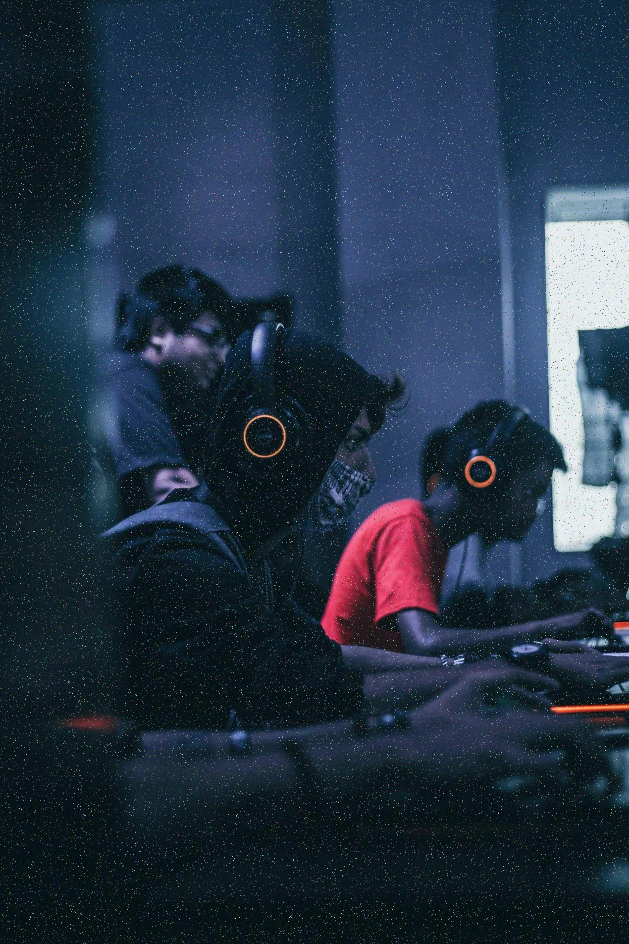 Immersive mission scene